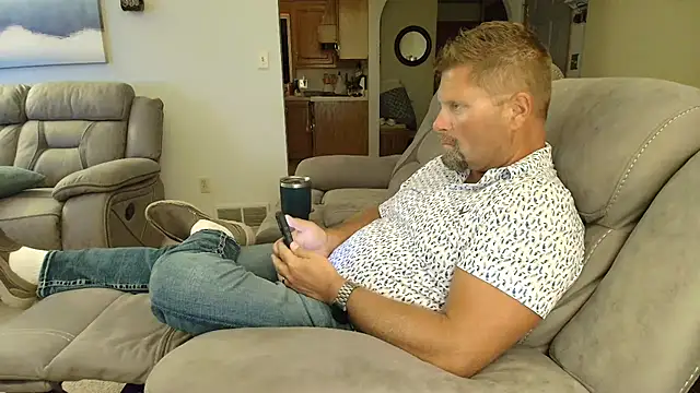 originalhempfarmer online show from June 14, 4:14 am