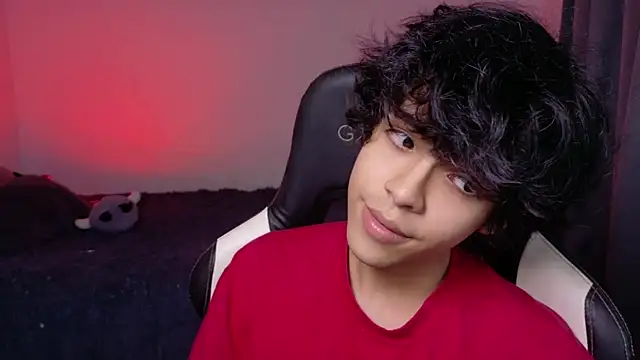 Alan26  online show from April 17, 1:08 am