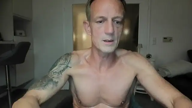 dirks71 online show from November 30, 5:59 pm