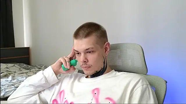 DENIS HERE online show from May 21, 10:53 am