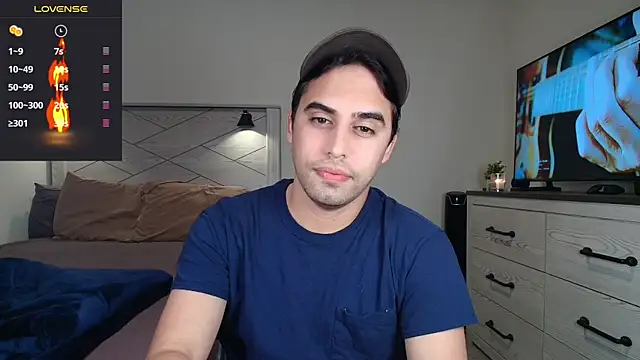 Snapshot of thonylewys chatting on October 20, 1:09 am thonylewys online show from October 20, 1:09 am