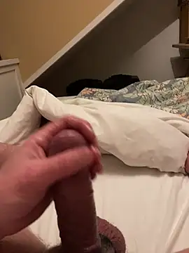 LivingLegend1978 online show from February 2, 10:40 pm