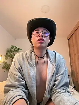 SrLuis18 online show from December 23, 12:30 am