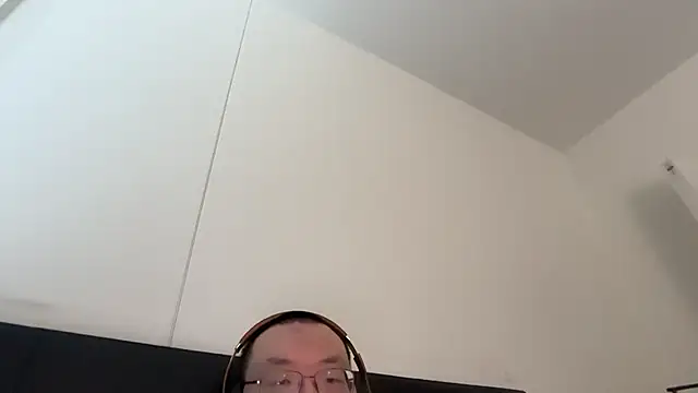 slaveasianboy online show from April 19, 3:11 pm