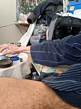 Gros-tuyau-93 online show from March 12, 10:23 am