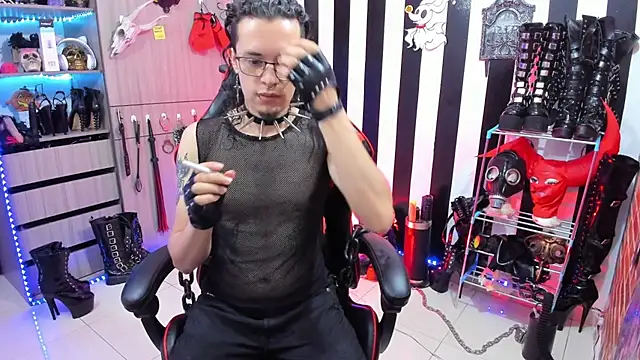 daven56 online show from October 14, 1:40 pm