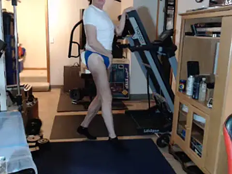 OldFitGuy62 online show from December 18, 11:30 pm