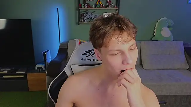 TeddyLiLboy online show from November 8, 7:17 pm