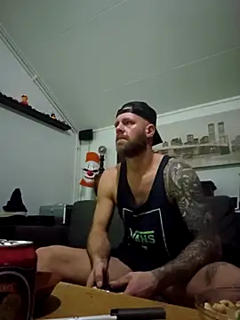 eltoulou online show from December 21, 1:24 am