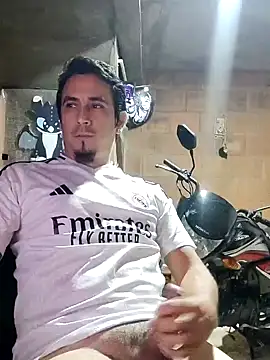 Snapshot of Rejy1992 chatting on January 4, 2:25 am Rejy1992 online show from January 4, 2:25 am