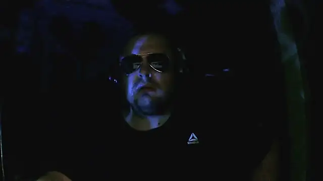 perversalus online show from December 14, 12:17 am