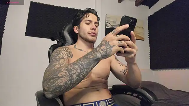 LucianSinclair online show from April 7, 3:06 am