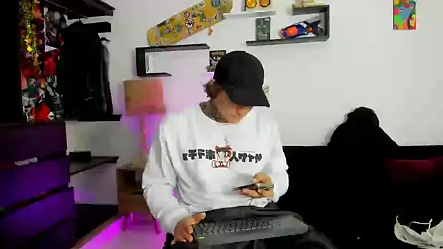 Tom Krakow online show from February 22, 6:26 pm