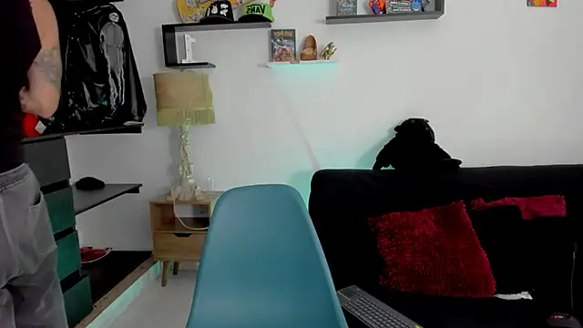 Tom Krakow online show from January 8, 7:03 pm