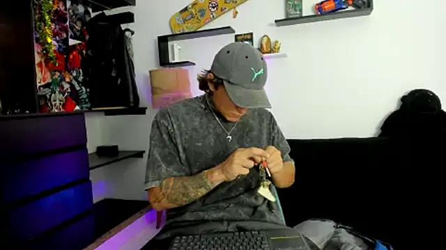 Tom Krakow online show from March 10, 8:34 pm