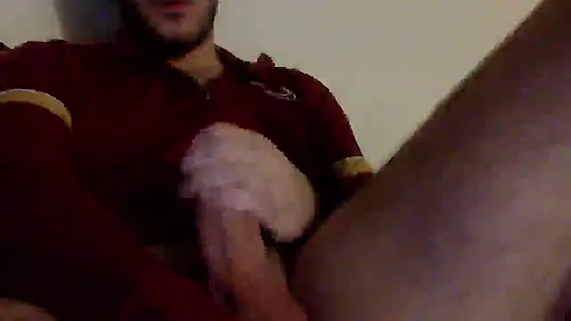 Snapshot of mainnrd chatting on December 12, 2:48 am mainnrd online show from December 12, 2:48 am