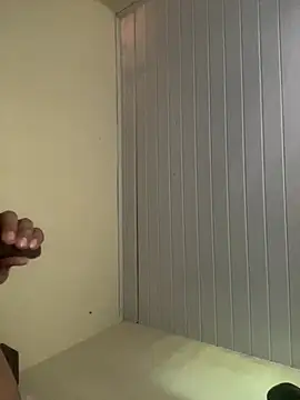 mfloressd14 online show from April 22, 1:38 pm