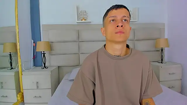 AgarEvans online show from November 29, 4:03 am