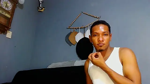 Snapshot of Grandeygruesa1 chatting on March 20, 6:31 pm Grandeygruesa1 online show from March 20, 6:31 pm