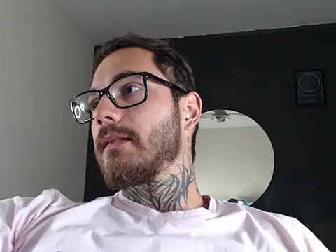 clark r online show from September 25, 11:57 pm