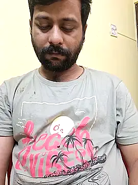 GlassBarge9 online show from October 3, 5:07 pm