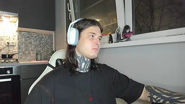  torfin  online show from March 3, 7:56 pm