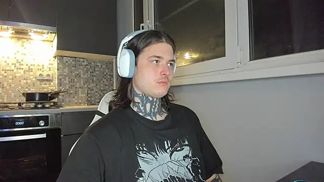  torfin  online show from December 12, 11:25 pm