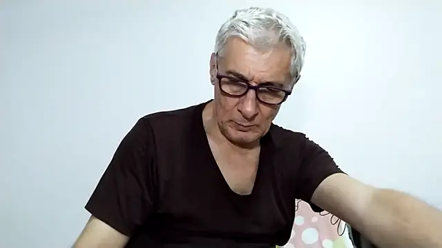 BIGUNCUTHARDCOCK online show from February 21, 7:09 am