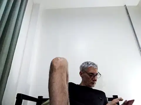 BIGUNCUTHARDCOCK online show from January 28, 1:08 am