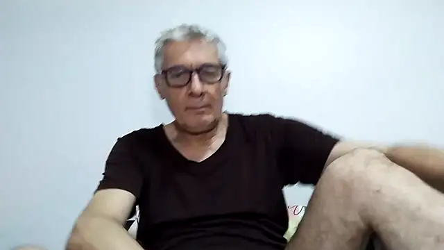 BIGUNCUTHARDCOCK online show from February 20, 6:19 am