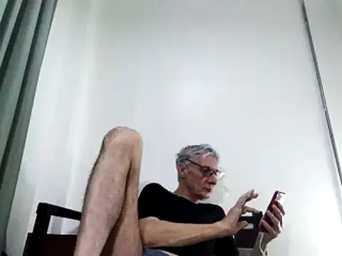 BIGUNCUTHARDCOCK online show from March 2, 1:15 am