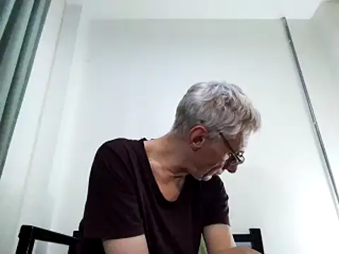 BIGUNCUTHARDCOCK online show from February 1, 11:32 am