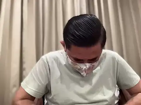 Snapshot of slavekinky001 chatting on October 31, 8:34 pm slavekinky001 online show from October 31, 8:34 pm