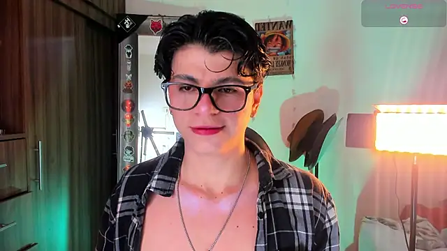 marckalexis online show from April 9, 9:37 am