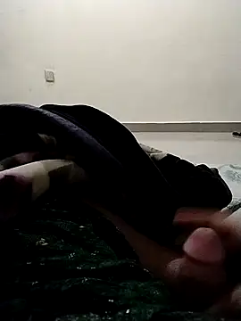 sri995955 online show from February 1, 5:16 pm