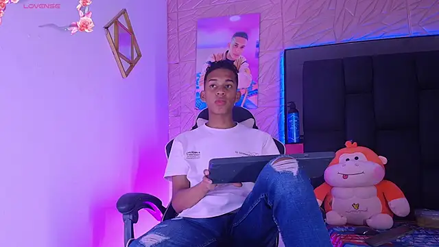 dilan alfonzo online show from June 1, 3:45 pm