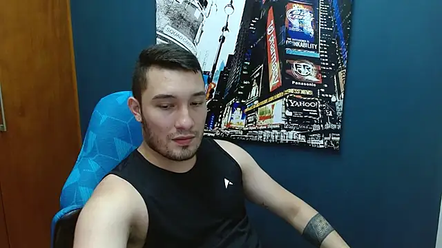 Snapshot of Airon_Blade chatting on January 24, 9:58 pm Airon Blade online show from January 24, 9:58 pm