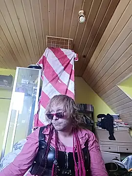 Family666Zombie online show from July 18, 11:37 am