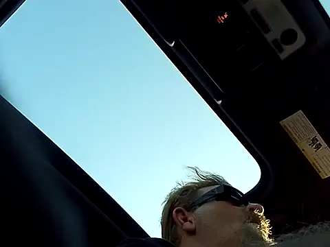 Snapshot of JakTRipr chatting on March 16, 12:34 am JakTRipr online show from March 16, 12:34 am