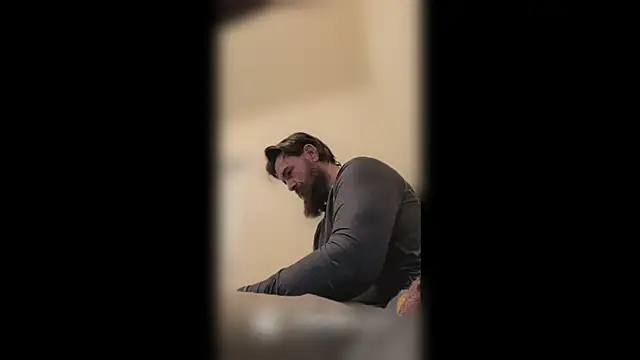 Armyexhibitionistvet online show from November 12, 3:01 am