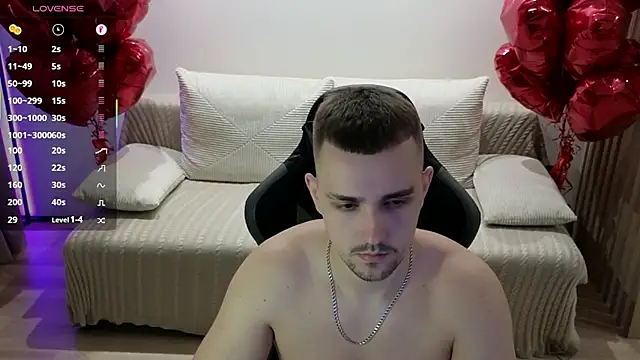 Larstar01 online show from November 1, 11:53 pm