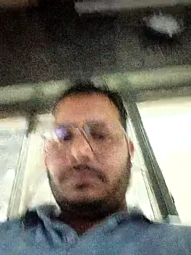 DeepakXxxR86 online show from February 13, 7:41 pm