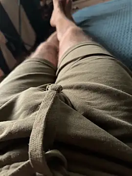 BonnieAndClyd online show from March 27, 3:35 pm