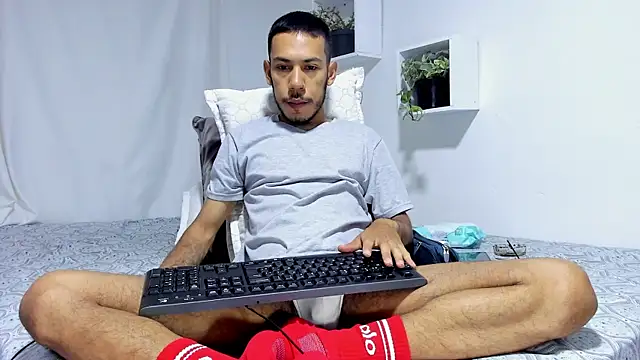 Aronxxs online show from January 22, 10:07 am