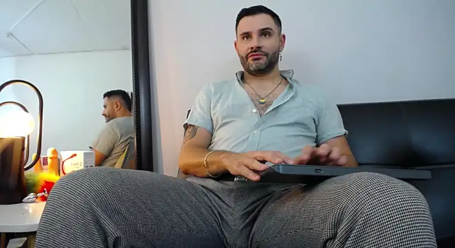 jonasbeards online show from December 17, 7:59 pm