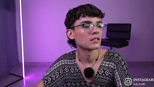 Angelo 018 online show from March 1, 4:12 am