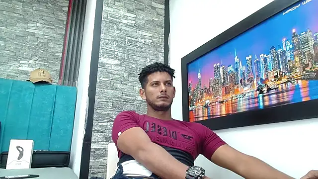 Chris Dick23 online show from January 9, 4:40 am