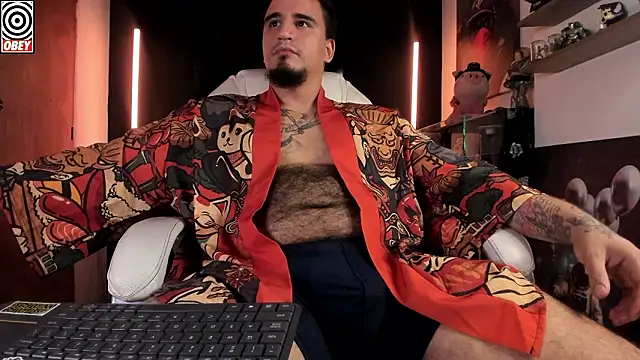 kingbear777 online show from March 28, 2:34 am