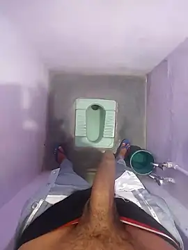 studboy1111 online show from March 12, 9:11 pm