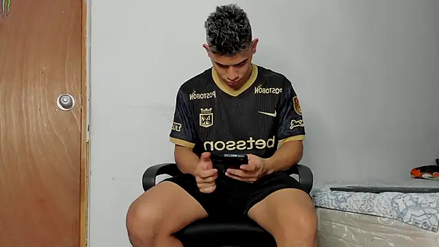 andrew rose  online show from January 16, 4:54 pm